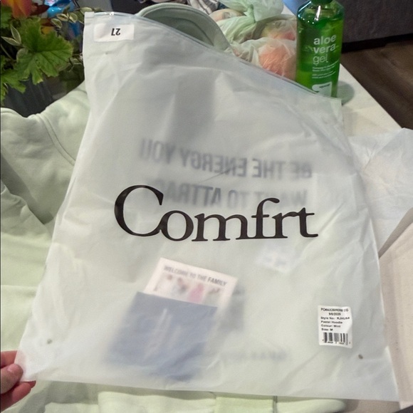 Comfrt pastel collection mint Green Hoodie - Picture 3 of 4